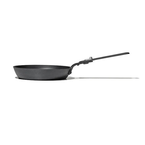 Carbon Steel With Removable Handle 8in Pan